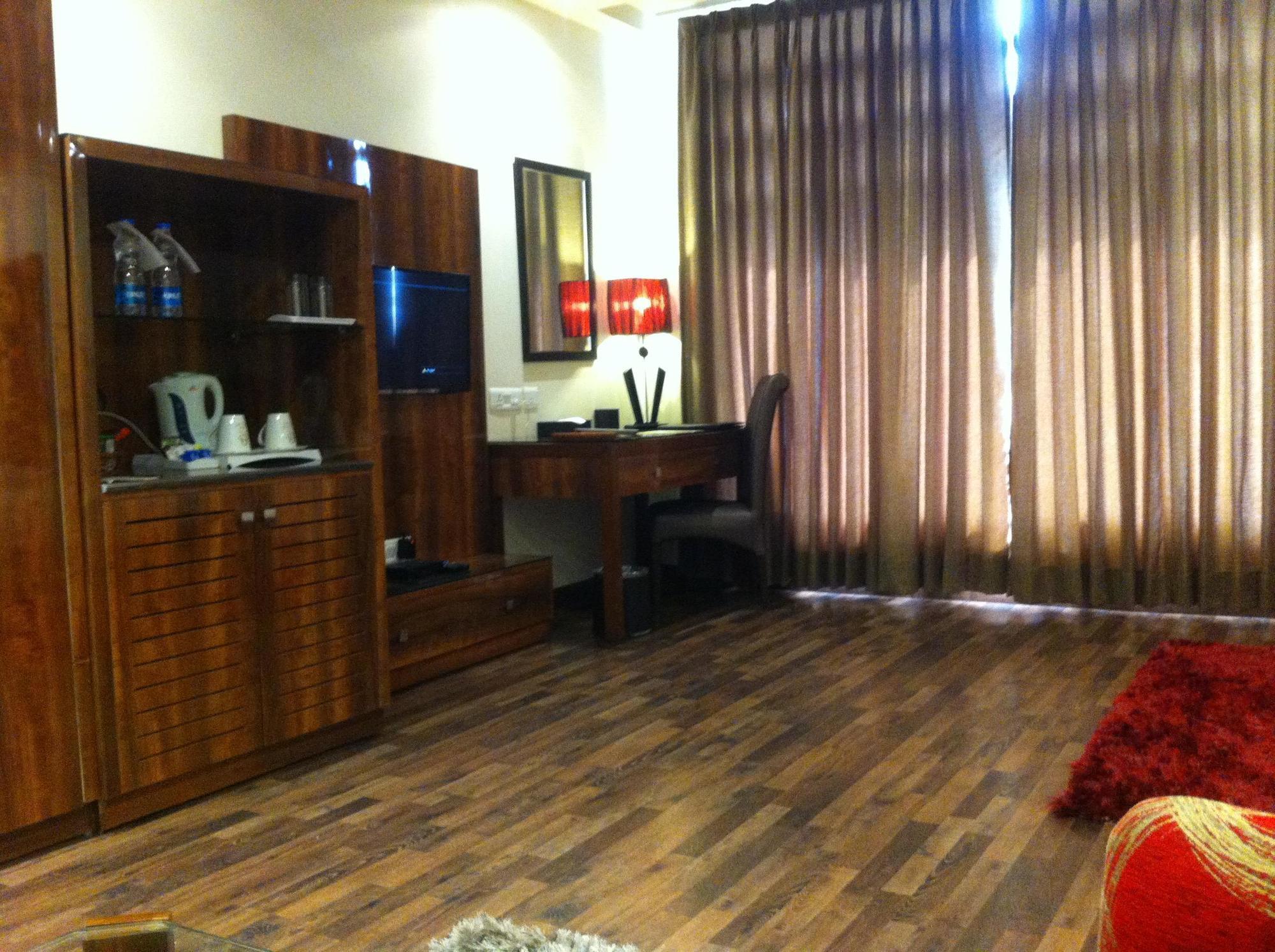One Earth Avaas Amritsar Exterior foto