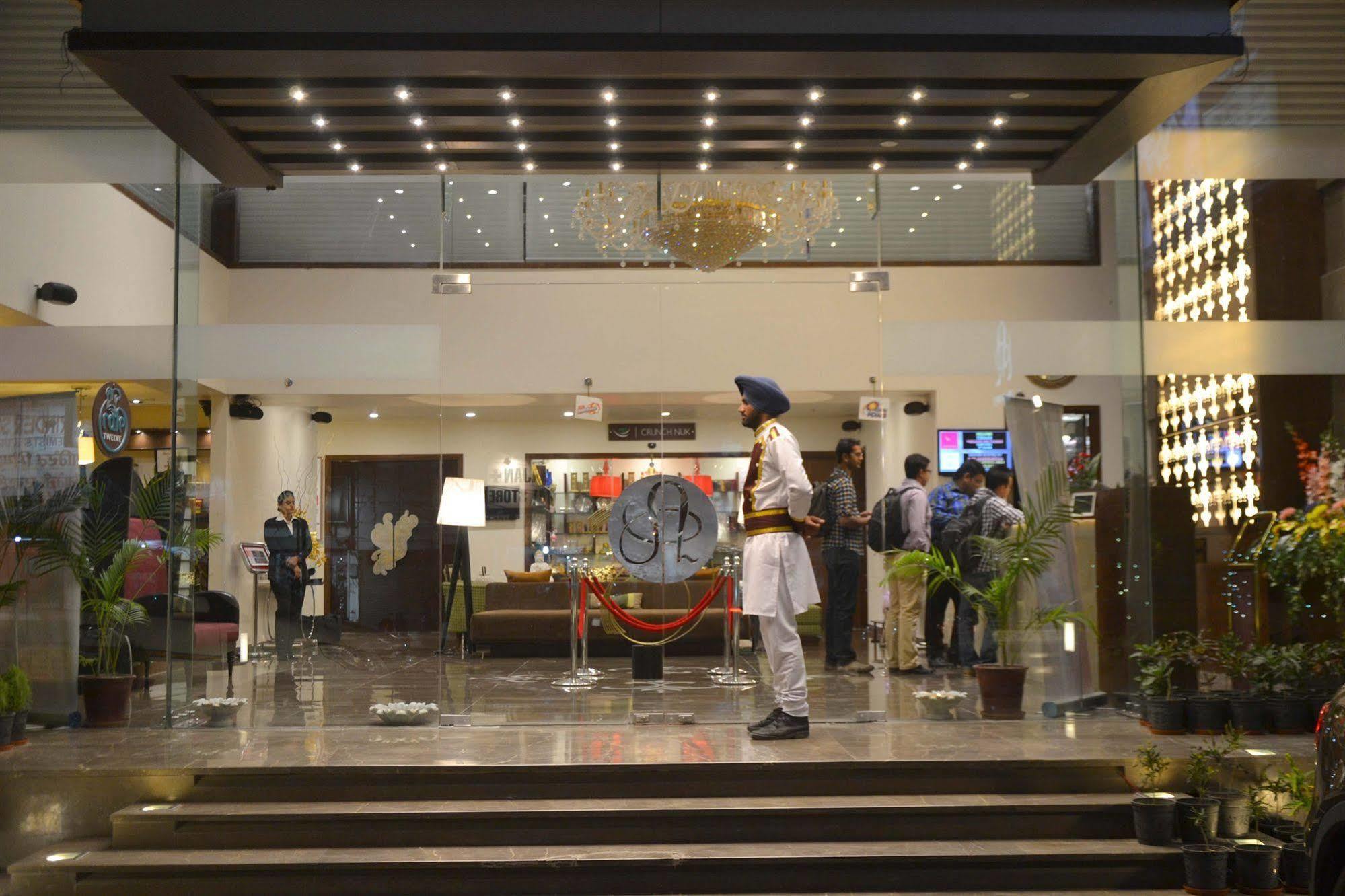 One Earth Avaas Amritsar Exterior foto