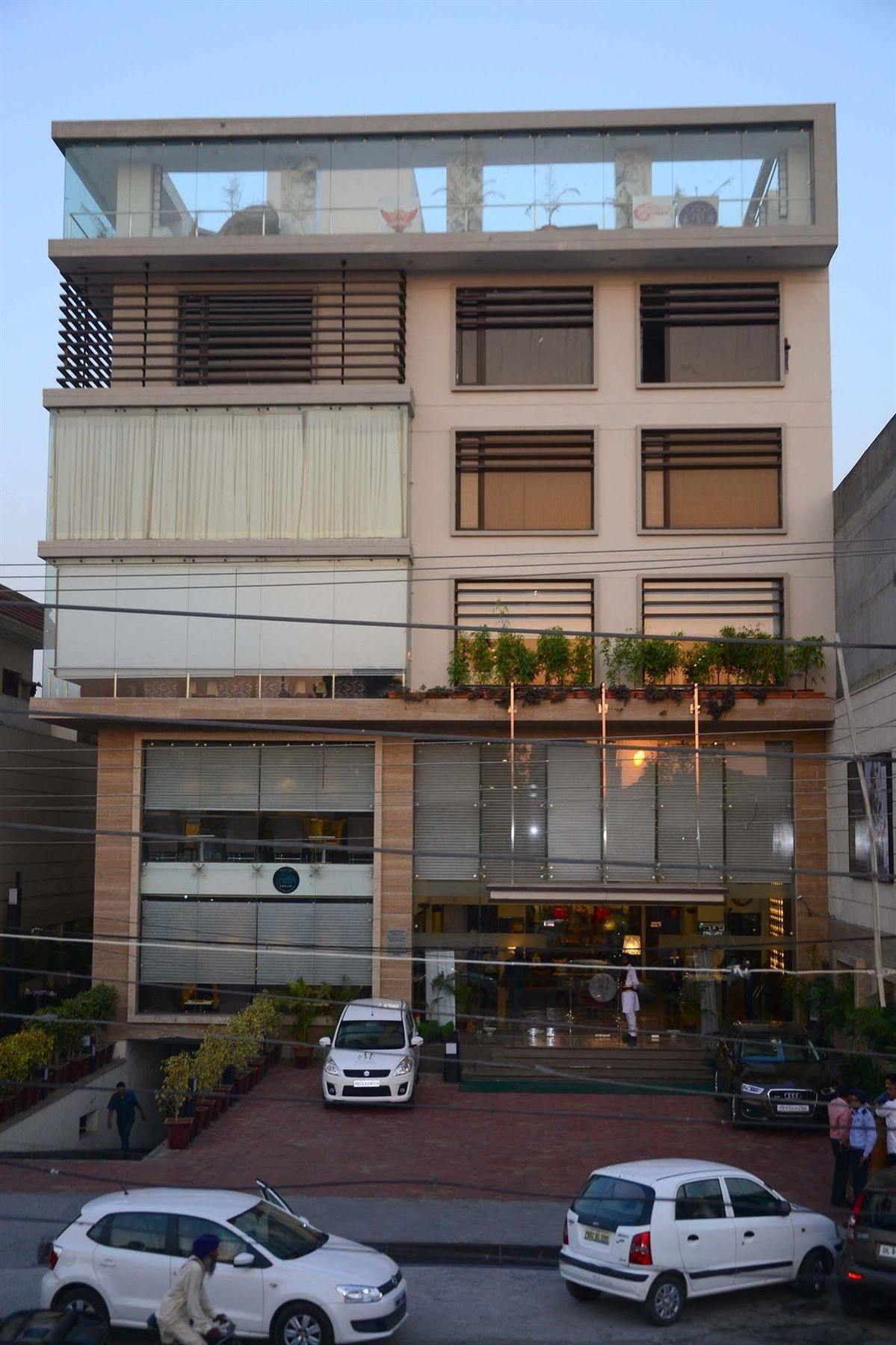 One Earth Avaas Amritsar Exterior foto